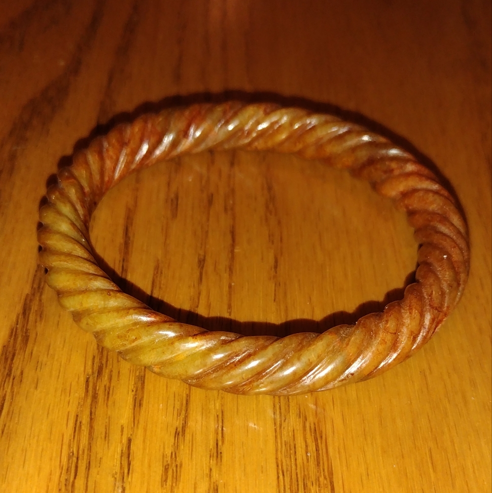 Vintage authentic bakelite bangle bracelet